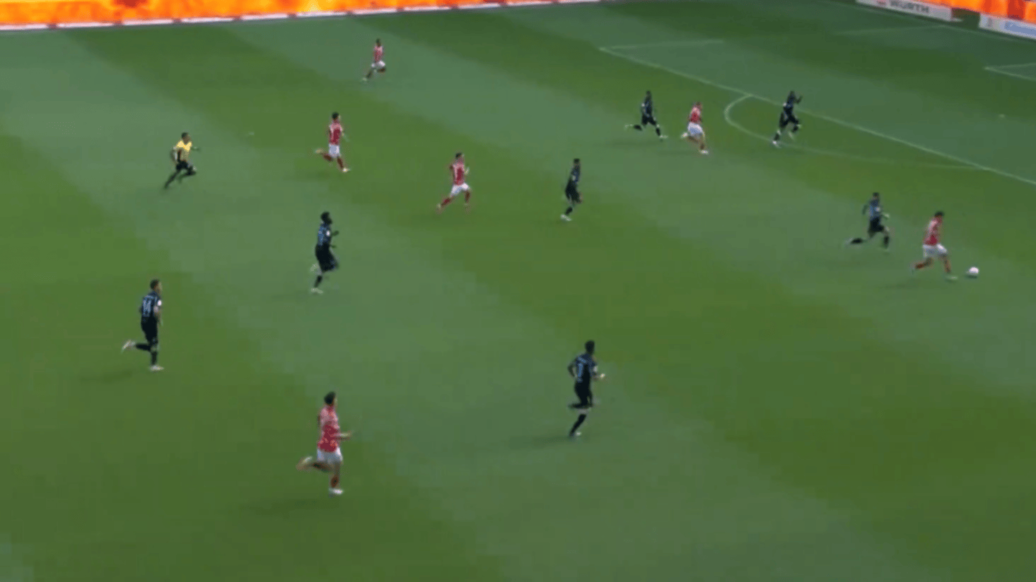 包含勒沃库森主场战平强敌，表现出色的词条